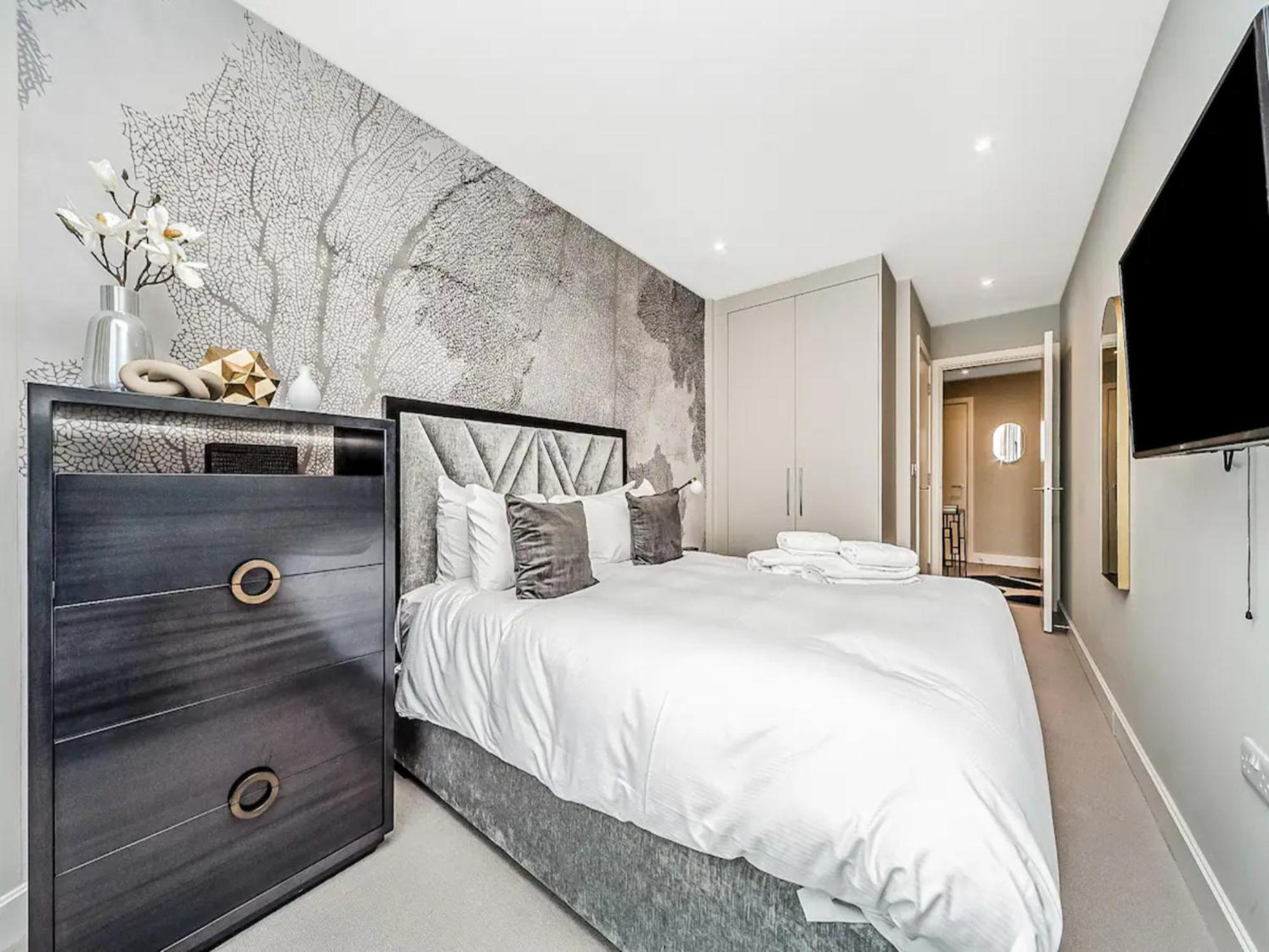 Apartamento Pass The Keys Penthouse Oasis In Trendy Fulham Londres Exterior foto