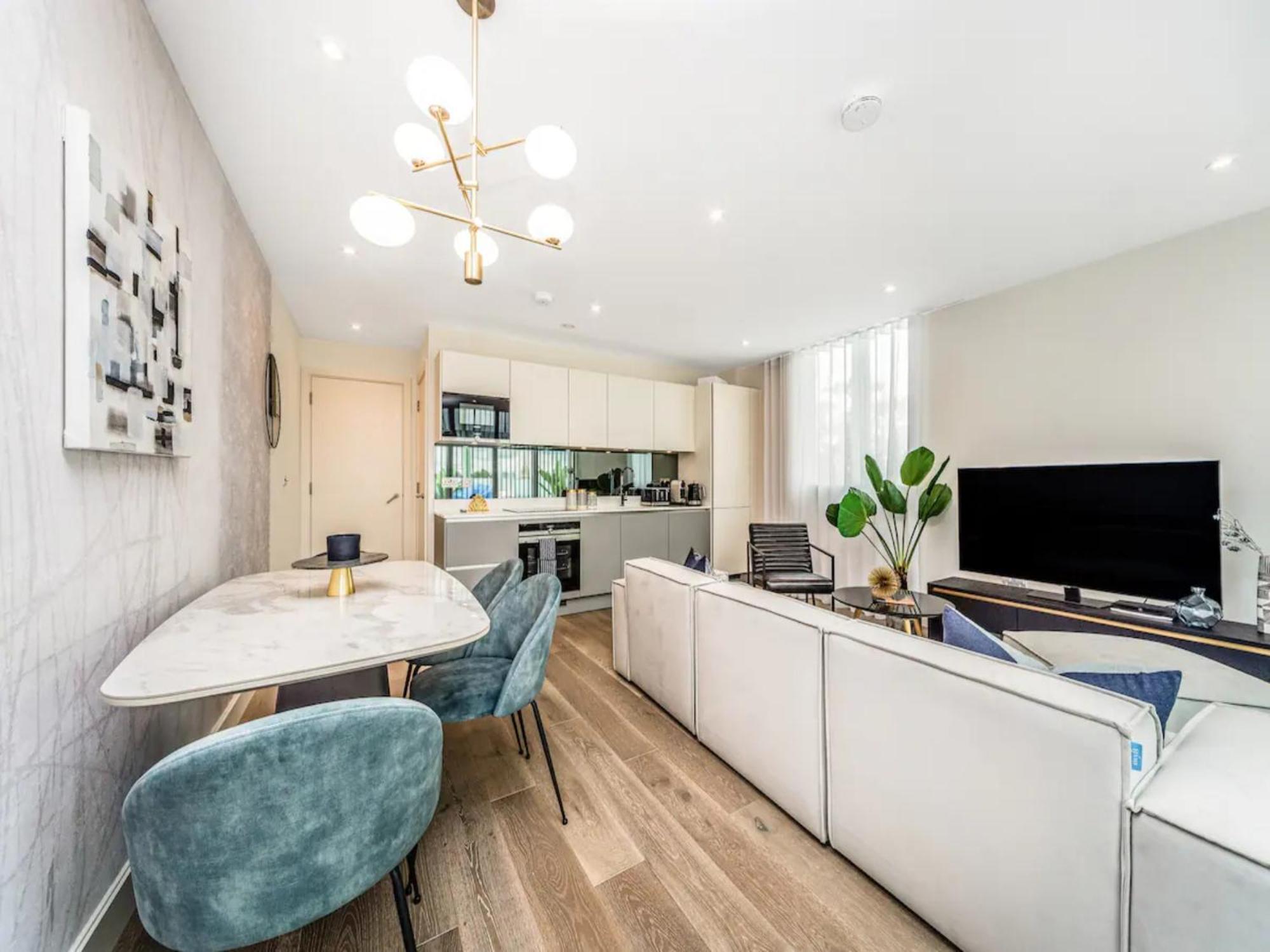 Apartamento Pass The Keys Penthouse Oasis In Trendy Fulham Londres Exterior foto